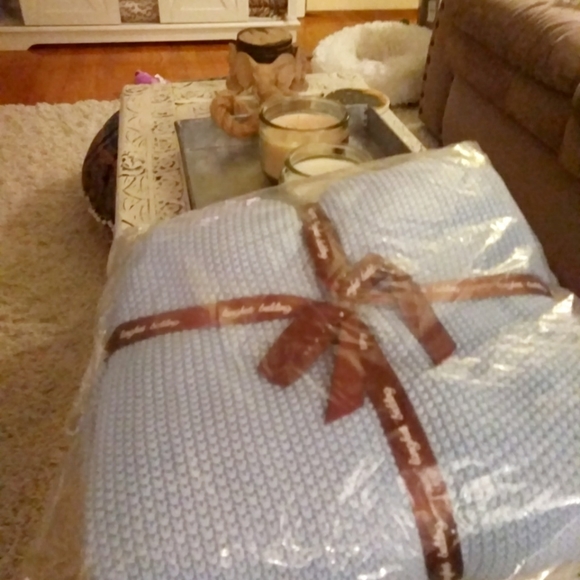 🆕⭐ Light blue cable knit blanket - Picture 9 of 9